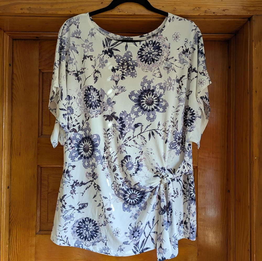 CLARA SUNWOO Lavender and Cream Floral Top